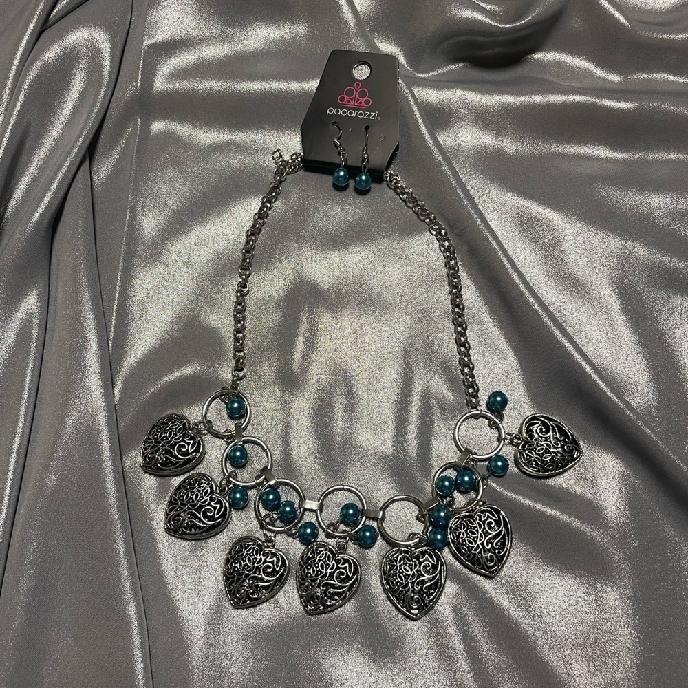 Necklace set